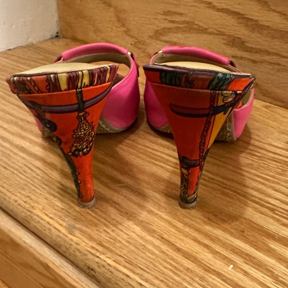 Hermes Hot Pink Leather Slip-On Heeled Mules with Gold Hardware size 38 - Picture 6 of 7